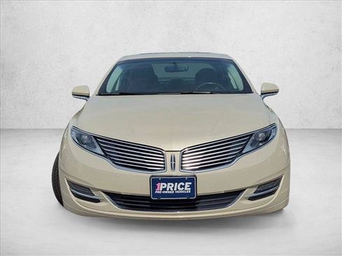 Used 2015 Lincoln MKZ Hybrid w/ Equipment Group 201A Select FWD image 2