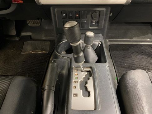 Used 2012 Toyota FJ Cruiser 4WD image 14