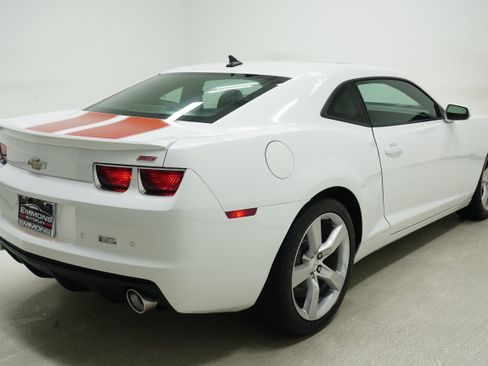 Used 2011 Chevrolet Camaro SS w/ RS Package RWD image 4