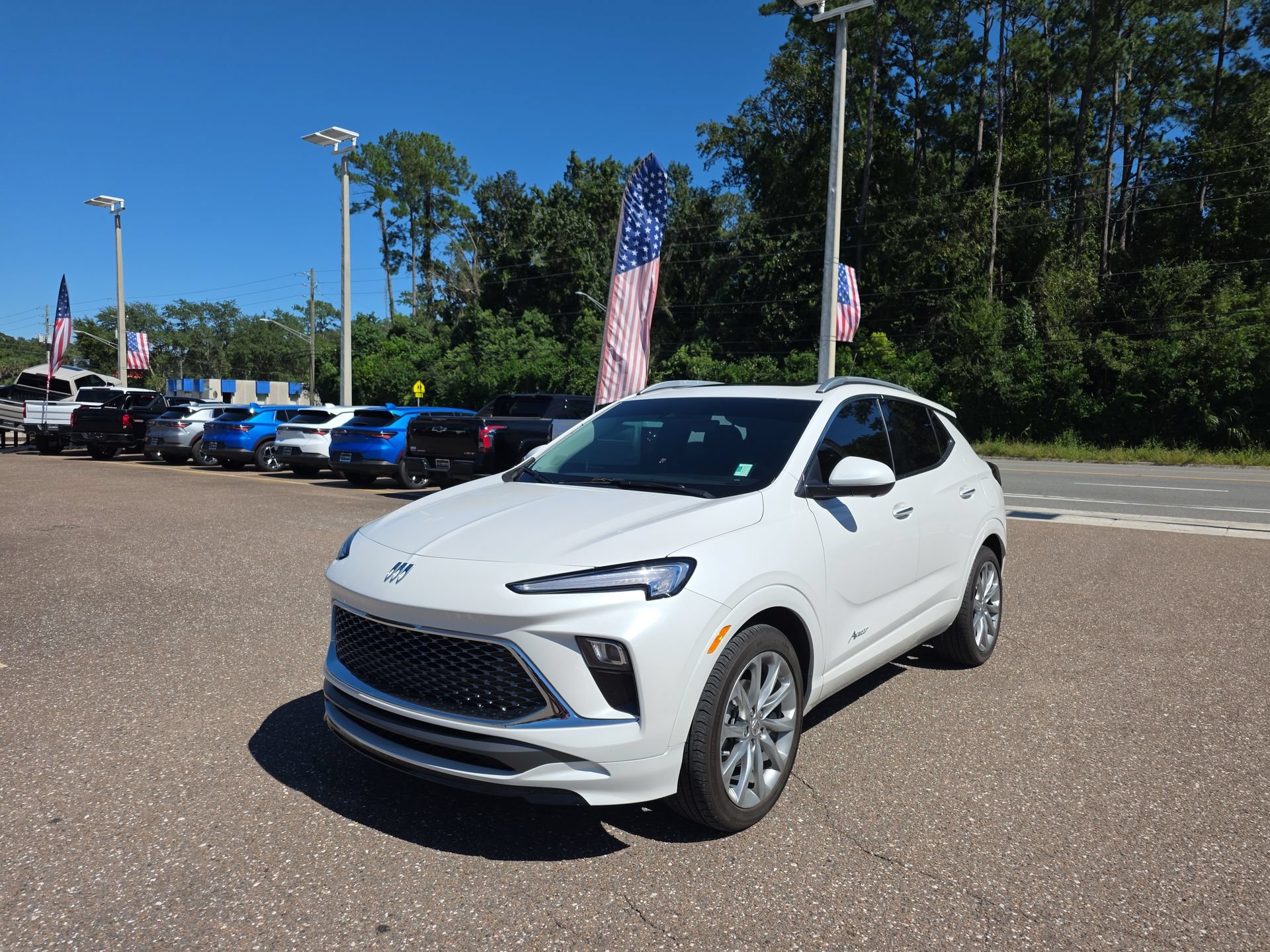 Used 2024 Buick Encore GX Avenir w/ Avenir Technology Package FWD image 3