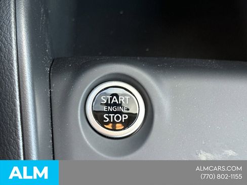 Certified 2025 Nissan Kicks Play S image 14