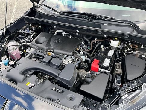Used 2025 Toyota RAV4 XLE AWD/4WD image 35