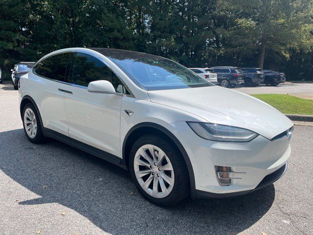 Used 2020 Tesla Model X Long Range AWD/4WD image 2