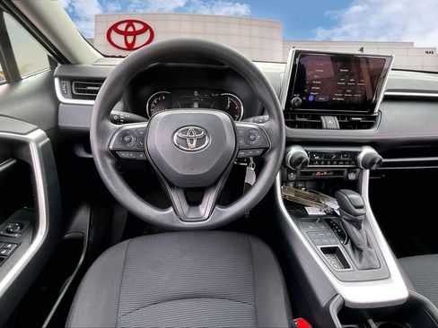 Certified 2025 Toyota RAV4 LE image 5