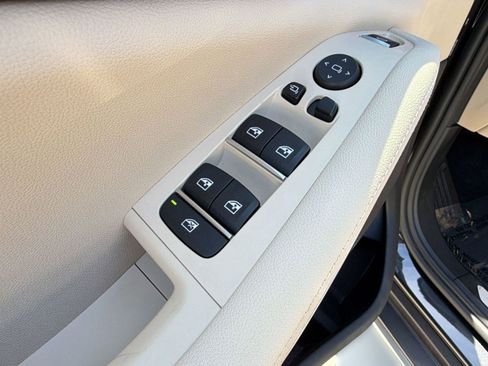 Used 2022 BMW X5 sDrive40i w/ Premium Package RWD image 20