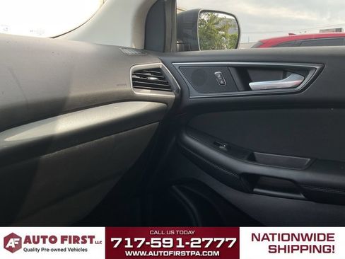Used 2019 Ford Edge SE FWD image 21
