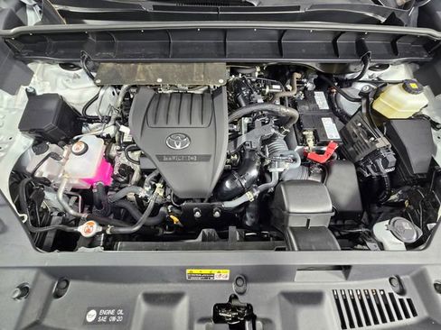 Used 2023 Toyota Highlander Platinum image 13