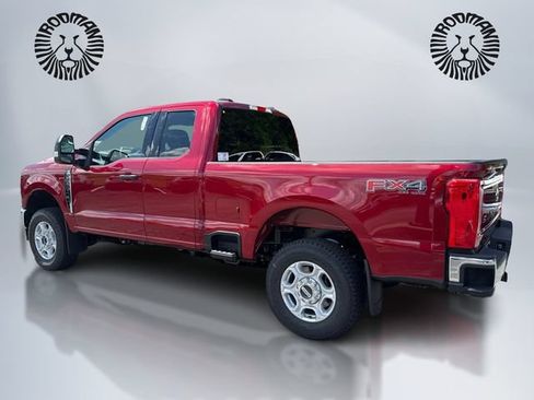 New 2026 Ford F250 XLT w/ FX4 Off-Road Package AWD/4WD image 9