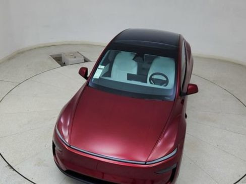 Used 2026 Tesla Model Y AWD image 76