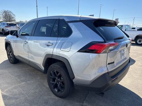 Used 2025 Toyota RAV4 LE image 6
