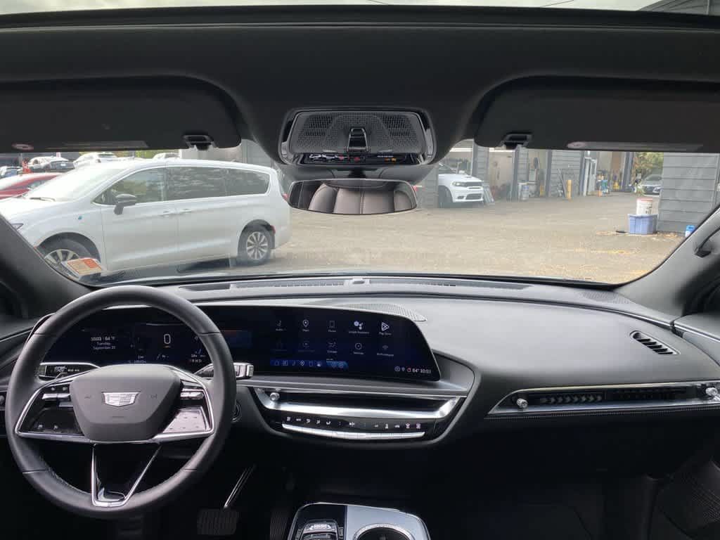 Used 2024 Cadillac Lyriq Tech AWD/4WD image 13