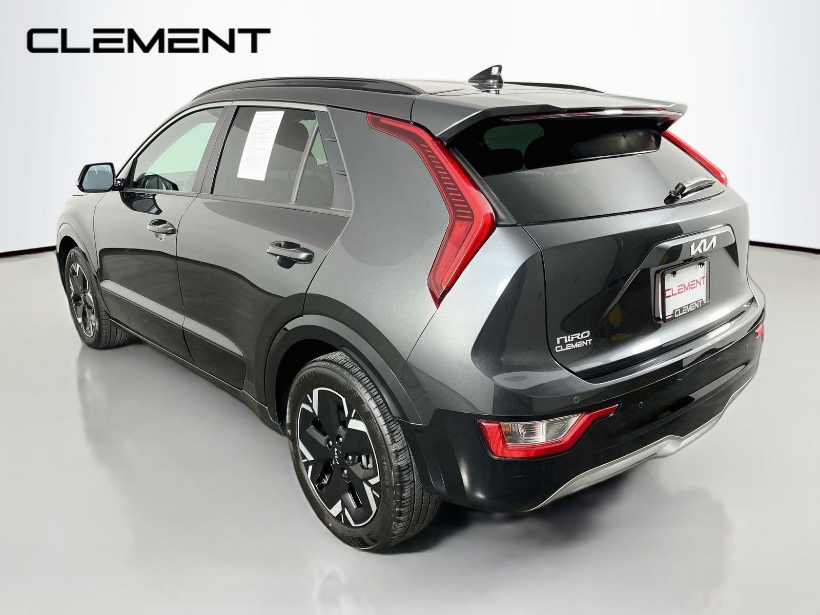Used 2023 Kia Niro Wind FWD image 9