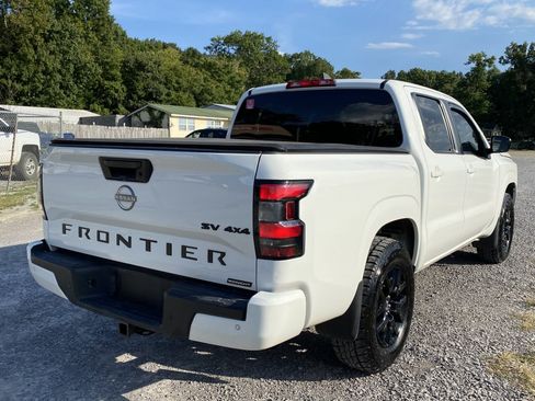 Used 2023 Nissan Frontier SV w/ Midnight Edition Package AWD/4WD image 5