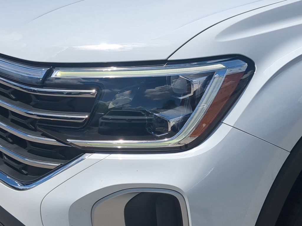 Certified 2024 Volkswagen Atlas SE FWD image 7