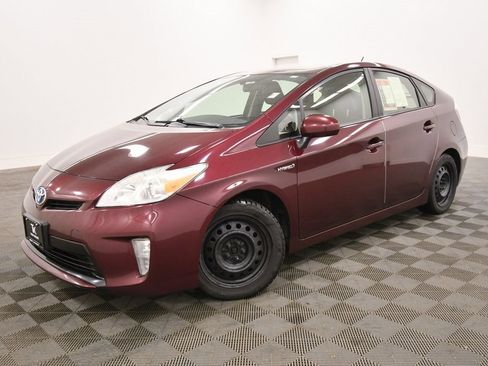 Used 2013 Toyota Prius image 2