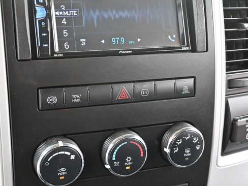 Used 2010 Dodge Ram 2500 Truck SLT w/ Big Horn Regional Pkg AWD/4WD image 18