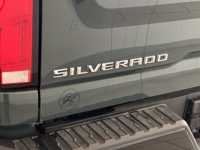Used 2026 Chevrolet Silverado 2500 ZR2 AWD/4WD image 48