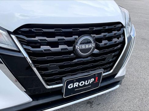 Used 2023 Nissan Kicks SV FWD image 29