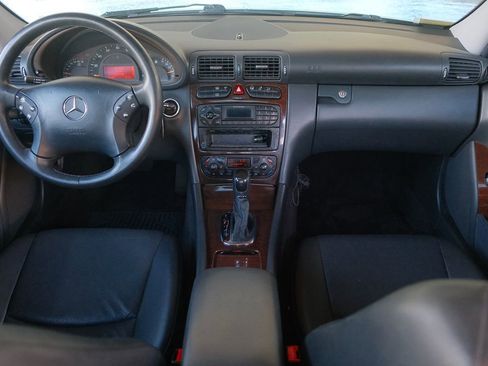 Used 2002 Mercedes-Benz C 320 Sedan image 18