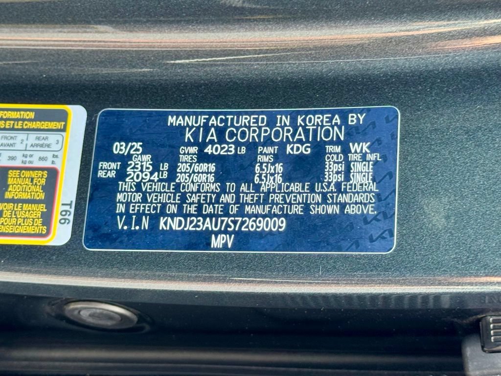 Used 2025 Kia Soul LX FWD image 21