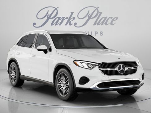 Certified 2026 Mercedes-Benz GLC 300 image 33