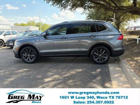 Used 2023 Volkswagen Tiguan SE FWD image 4
