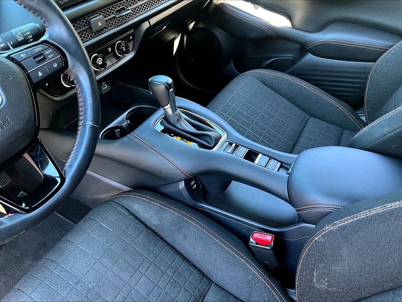 Certified 2024 Honda HR-V Sport image 18
