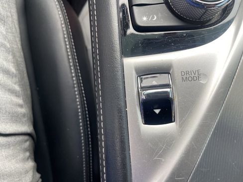 Used 2019 INFINITI Q60 3.0t Luxe w/ Essential Package image 23