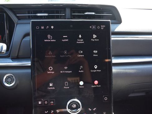 Used 2025 GMC Terrain Elevation AWD/4WD image 18