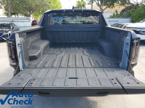 Used 2024 GMC Hummer EV 3X AWD/4WD image 11