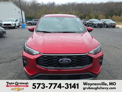 Used 2025 Ford Escape ST-Line Select AWD/4WD image 3