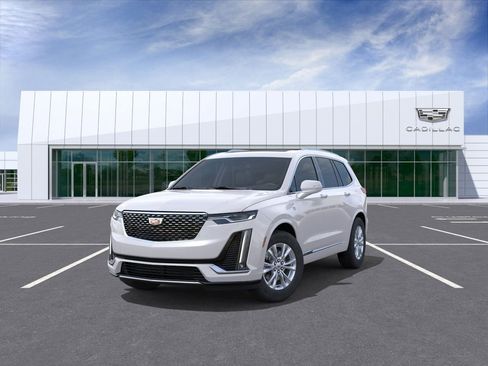 Used 2025 Cadillac XT6 Luxury FWD image 6