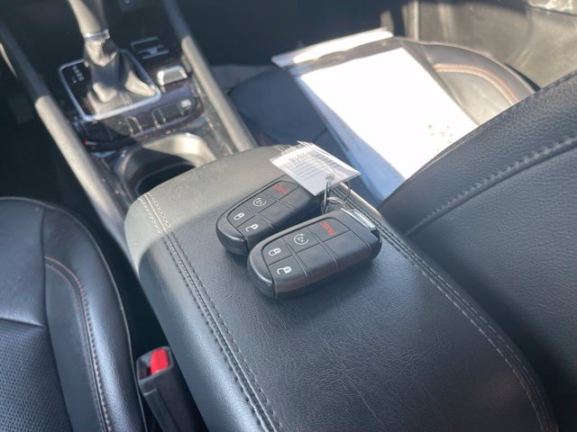 Used 2023 Jeep Compass Limited AWD/4WD image 9