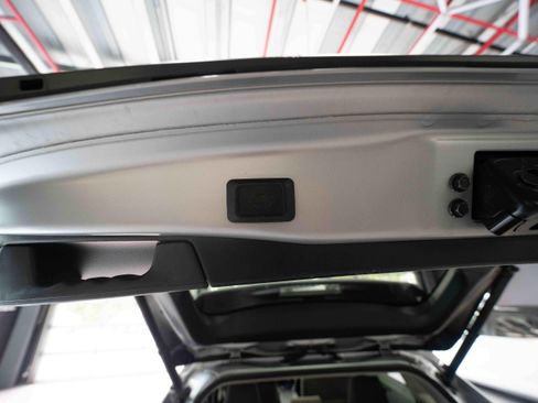 Used 2022 Toyota RAV4 XLE w/ Convenience Package AWD/4WD image 29