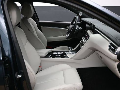Used 2024 Genesis G70 2.5T AWD/4WD image 28