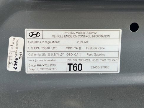 Used 2024 Genesis GV80 2.5T w/ Advanced Package AWD/4WD image 28