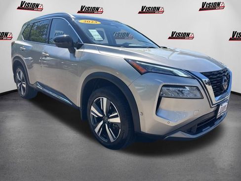 Used 2023 Nissan Rogue SL w/ SL Premium Package AWD/4WD image 3
