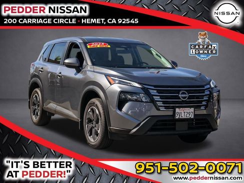 Used 2025 Nissan Rogue SV FWD image 1