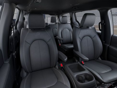 New 2026 Chrysler Pacifica Select w/ S Appearance Package AWD/4WD image 16
