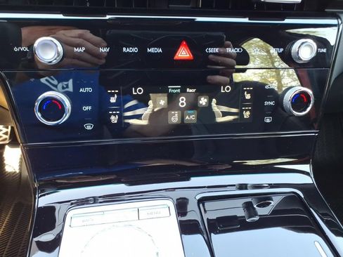 New 2025 Genesis G80 2.5T Sport Prestige AWD/4WD image 23