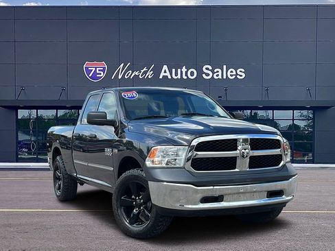 Used 2018 RAM 1500 ST w/ SXT Appearance Group AWD/4WD image 1