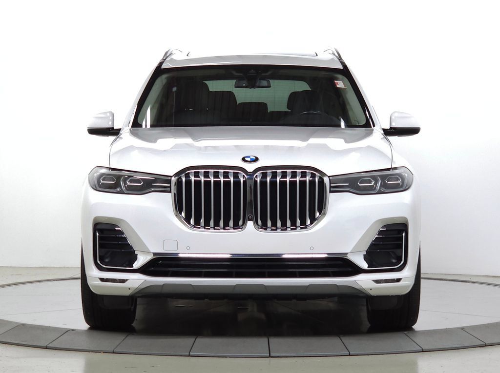 Used 2022 BMW X7 xDrive40i w/ Premium Package AWD/4WD image 2