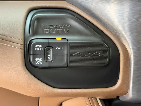 Used 2022 RAM 3500 Limited AWD/4WD image 20