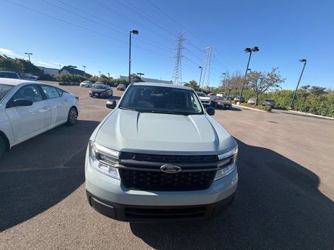 Used 2023 Ford Maverick XLT FWD image 2