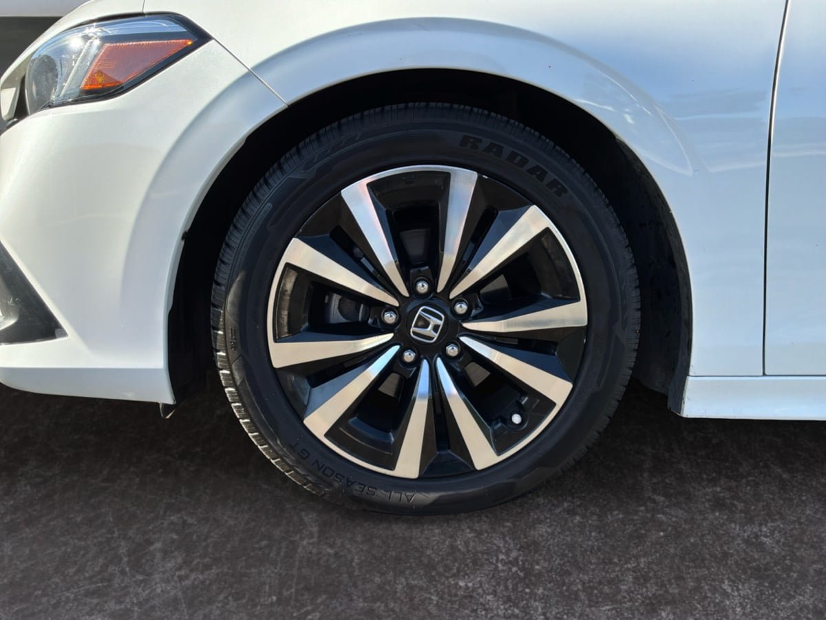 Used 2023 Honda Civic EX image 9