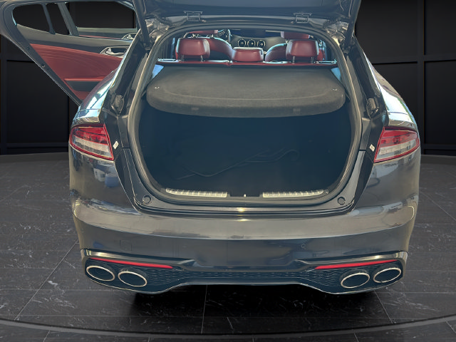 Used 2022 Kia Stinger GT2 AWD/4WD image 25