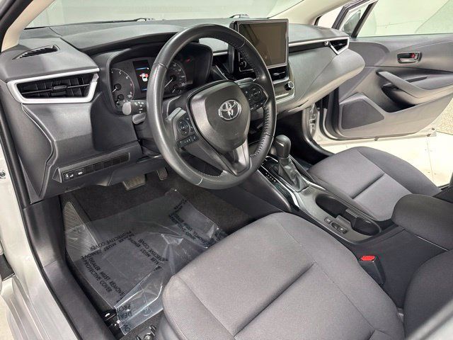 Used 2024 Toyota Corolla LE w/ LE Premium Package FWD image 11