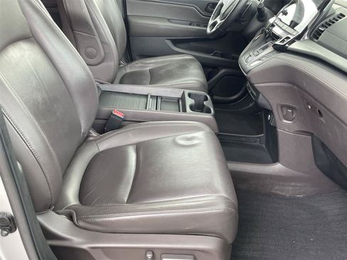 Used 2019 Honda Odyssey EX-L image 17