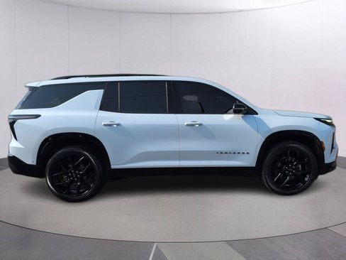 Certified 2026 Chevrolet Traverse RS w/ LPO, Floor Liner Package FWD image 8