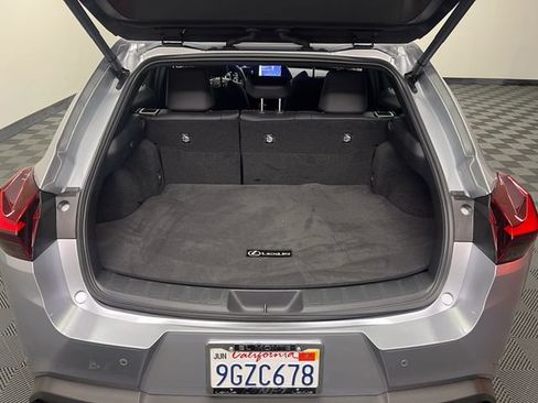 Certified 2024 Lexus UX 250h FWD image 8